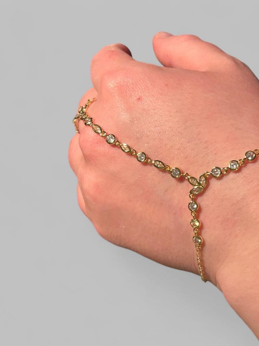 18K White Gold-Filled CZ Leaf Hand Chain Ring Bracelet - Picture 3 of 5